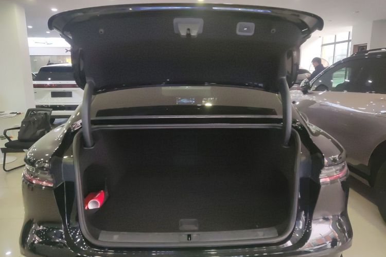 岚图汽车 岚图追光 2023款 四驱长续航版局部细节23