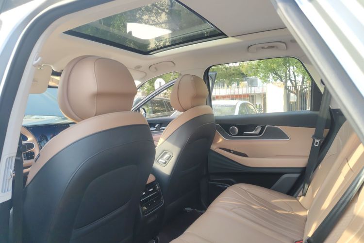 奇瑞 瑞虎8 L 2024款 2.0T 两驱尊贵版 5座中控内饰22