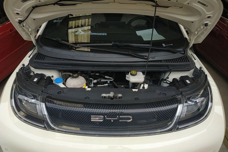 比亚迪 海豚 2023款 420km 时尚版机舱底盘24