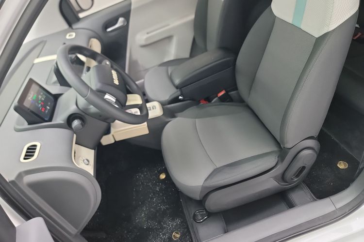 长安启源 长安Lumin 2022款 210km 香甜款中控内饰19