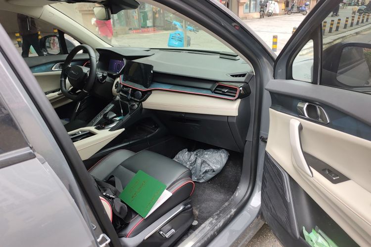 领克06 2020款 1.5T 耀Halo局部细节9005