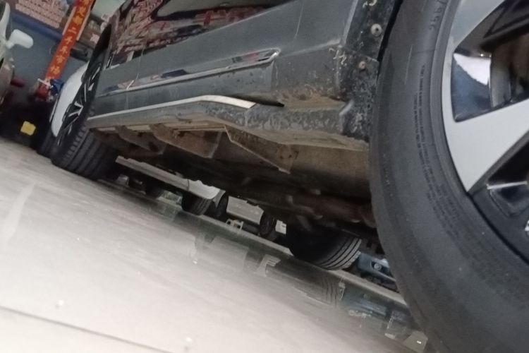 红旗HS7 2021款 2.0T DCT两驱智联旗享版局部细节9001