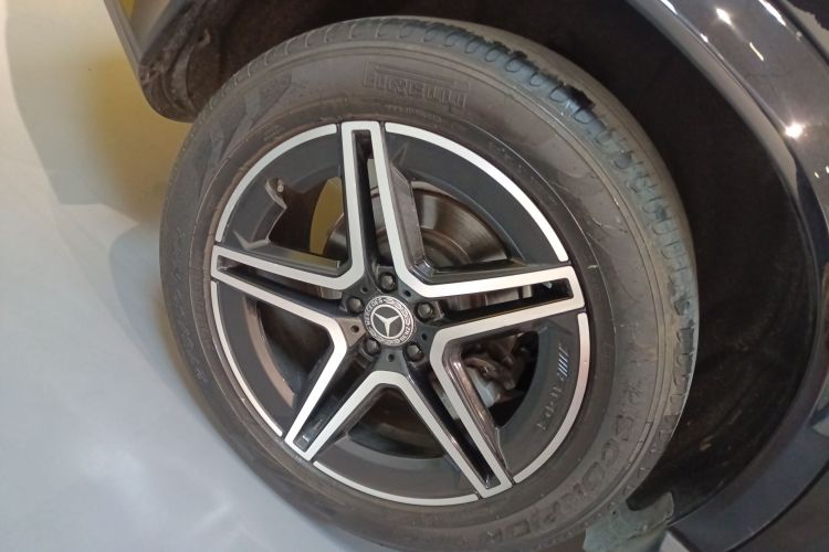 奔驰GLE 2020款 GLE 350 4MATIC 动感型车身外观6008