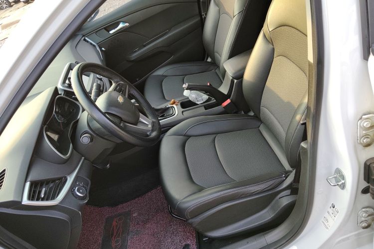 雪佛兰 科沃兹 2016款 1.5L 自动欣悦版中控内饰19