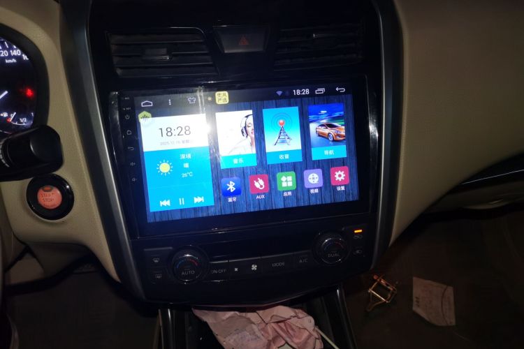 日产 天籁 2013款 2.5L XL领先版中控内饰16