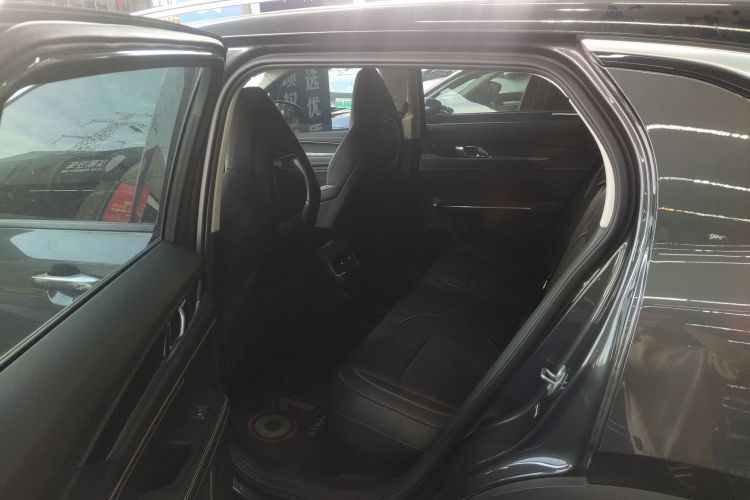 领克01 2023款 2.0TD 两驱型Pro中控内饰21