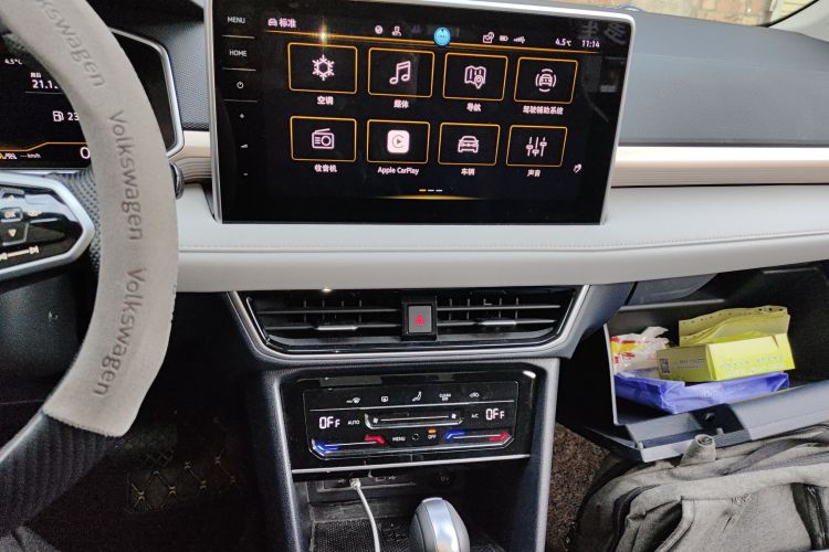 大众 途岳 2023款 300TSI 两驱满月版中控内饰16