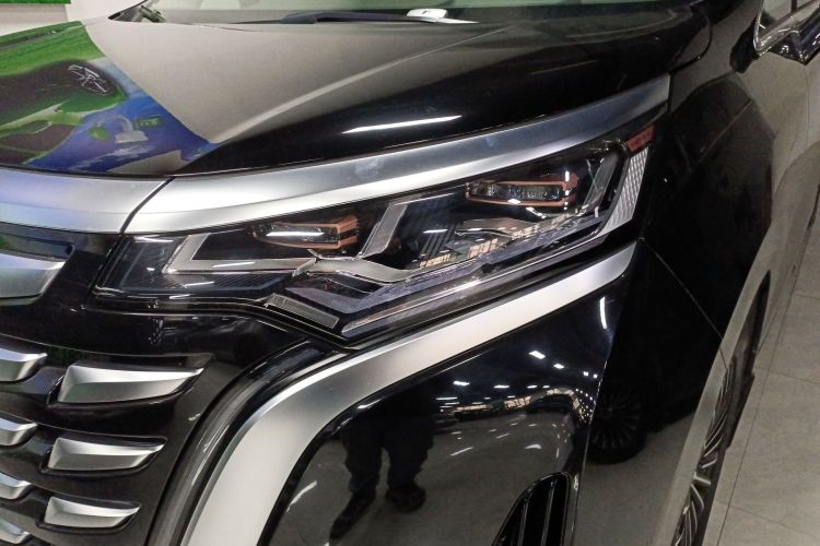 腾势D9 2022款 DM-i 970 四驱旗舰型局部细节36