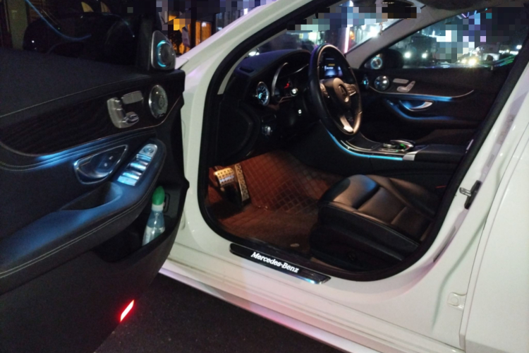 奔驰C级 2015款 C 200 L 4MATIC 运动版中控内饰7003