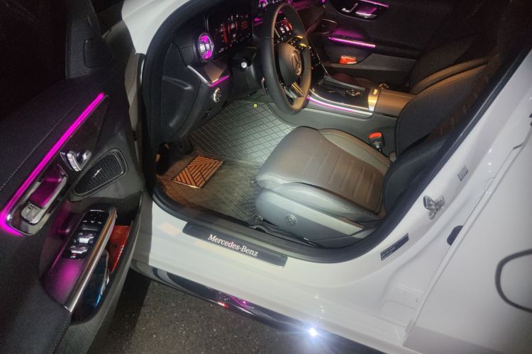 奔驰C级 2025款 C 260 L 运动版中控内饰20