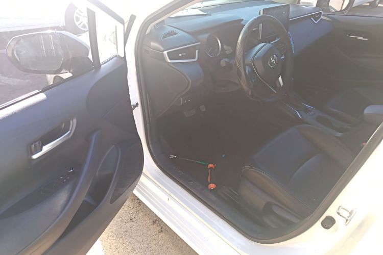 丰田 卡罗拉 2019款 1.2T S-CVT GL-i精英版中控内饰20