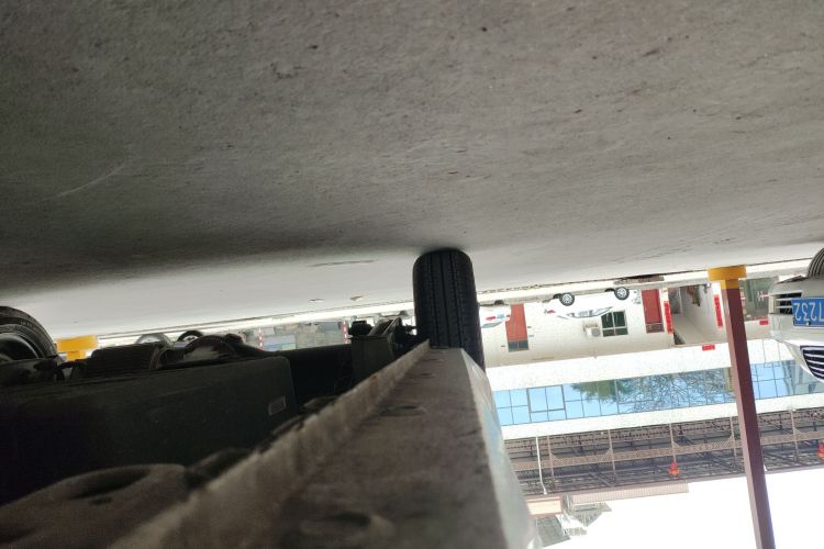 五菱汽车 宏光MINIEV 2022款 轻松款 磷酸铁锂机舱底盘29