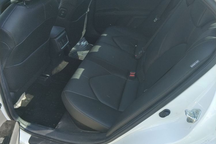 丰田 凯美瑞 2021款 双擎 2.5HGVP 领先版中控内饰21