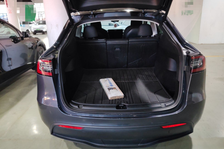 特斯拉 Model Y 2023款 后轮驱动版局部细节23