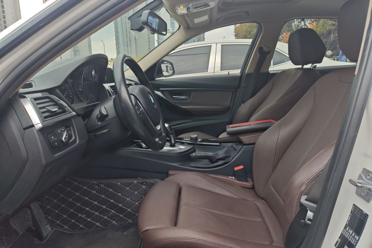 宝马3系 2018款 320Li 时尚型局部细节19