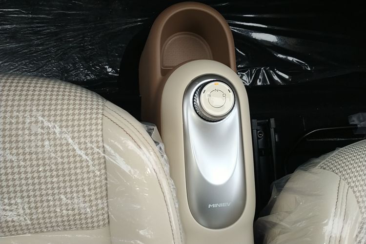 五菱汽车 宏光MINIEV 2025款 四门版 进阶款局部细节18