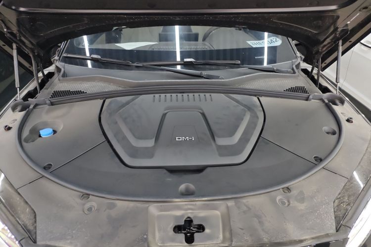 比亚迪 宋PLUS新能源 2025款 DM-i 112KM 尊荣型局部细节24