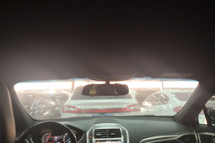 林肯MKZ  2.0T 尊悦版 国VI中控内饰22