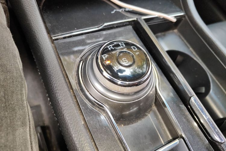 福特 金牛座 2015款 EcoBoost 245 豪华型局部细节18