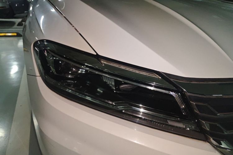 大众 朗逸 2018款 1.5L 自动舒适版 国V车身外观8