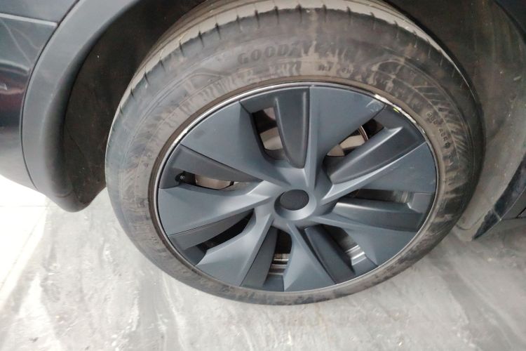 特斯拉 Model Y 2024款 后轮驱动版车身外观6002