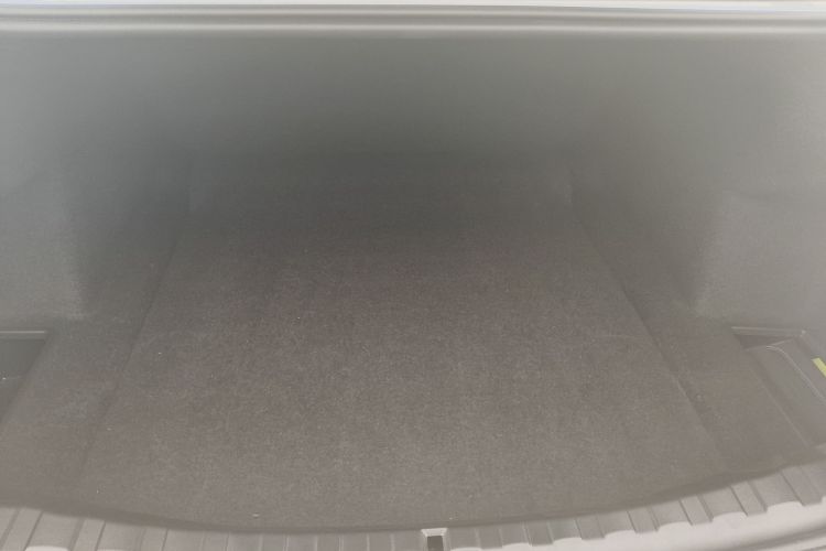 宝马3系 2025款 330Li M运动曜夜套装局部细节23