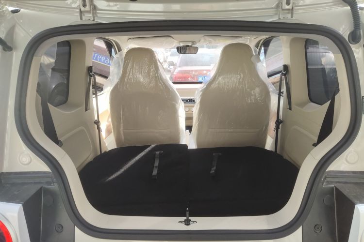 五菱汽车 宏光MINIEV 2024款 第三代 215km 青春版机舱底盘23