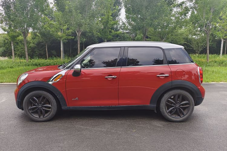 MINI Countryman 2013款 1.6T COOPER ALL4 Fun车身外观4