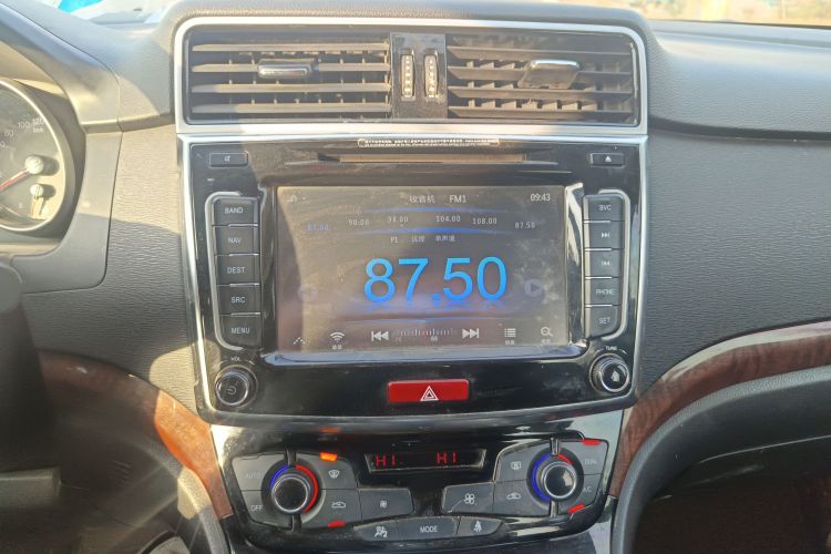 哈弗H6 2014款 运动版 1.5T 手动两驱精英型中控内饰16