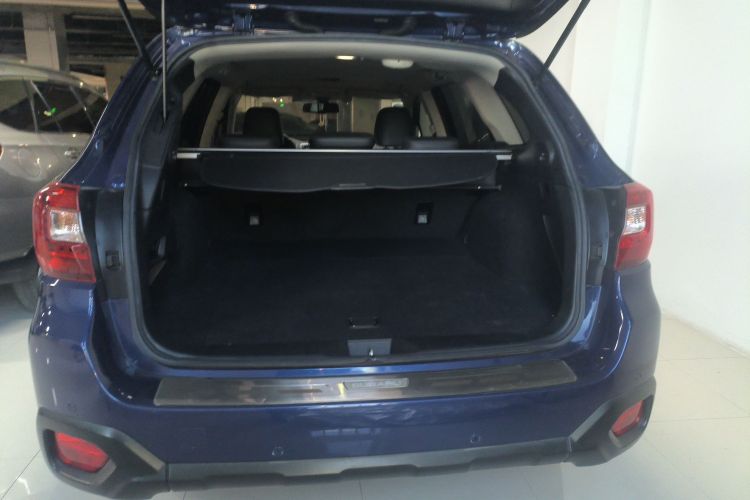 斯巴鲁 傲虎 2017款 2.5i 豪华导航版 EyeSight机舱底盘23