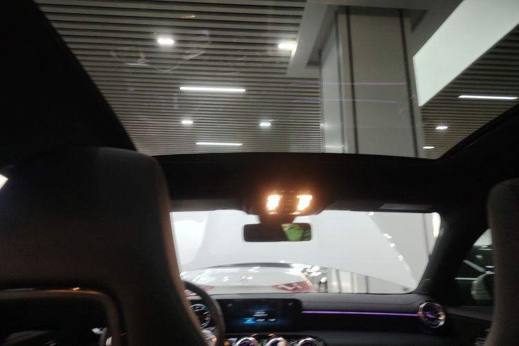 奔驰CLA 2023款 CLA 200中控内饰22