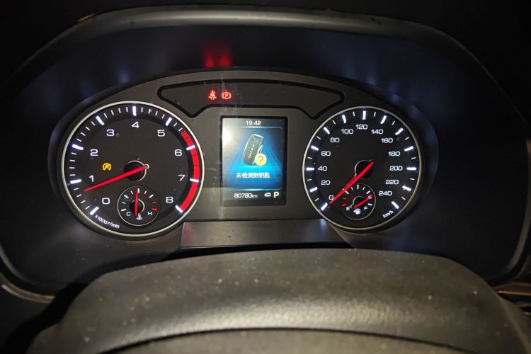 哈弗H6 2018款 红标 运动版 1.5T 自动两驱精英型中控内饰14