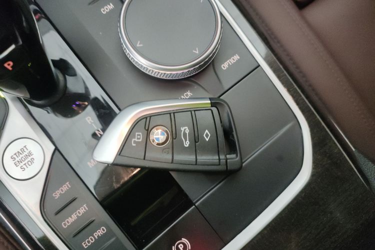 宝马3系 2021款 改款二 325Li M运动套装中控内饰11