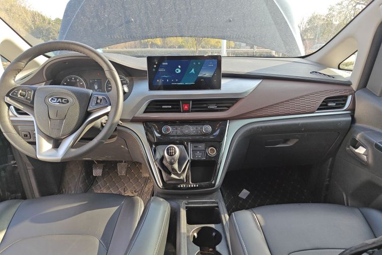 江淮瑞风 瑞风M3 2023款 PLUS 1.5T 7/8座智联版中控内饰12