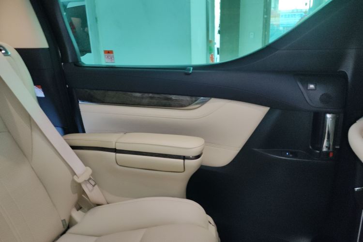 丰田 埃尔法 2021款 双擎 2.5L 尊贵版中控内饰49