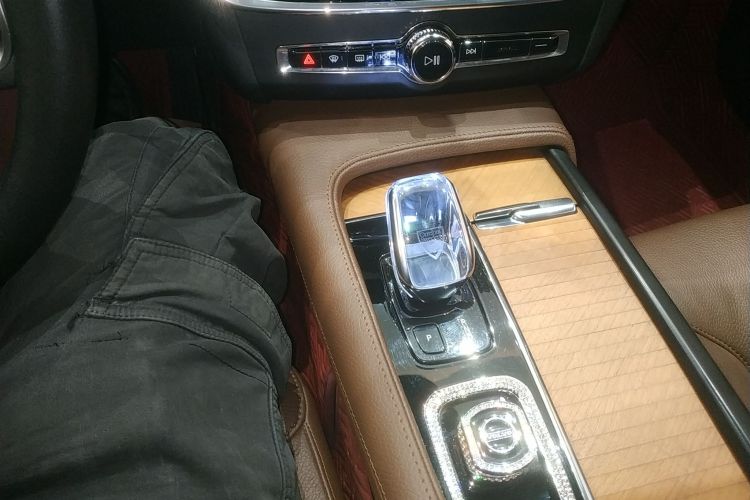 沃尔沃S90 2022款 B5 智逸豪华版局部细节18