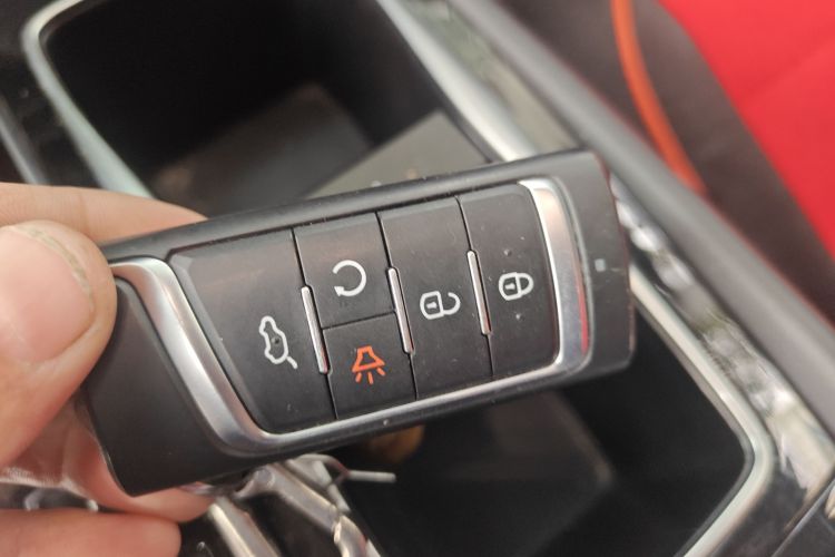 广汽传祺 传祺GA6 2022款 270T 自动精英版中控内饰11