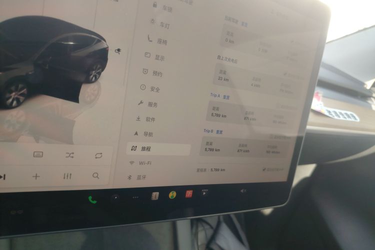 特斯拉 Model Y 2022款 改款 后轮驱动版中控内饰14