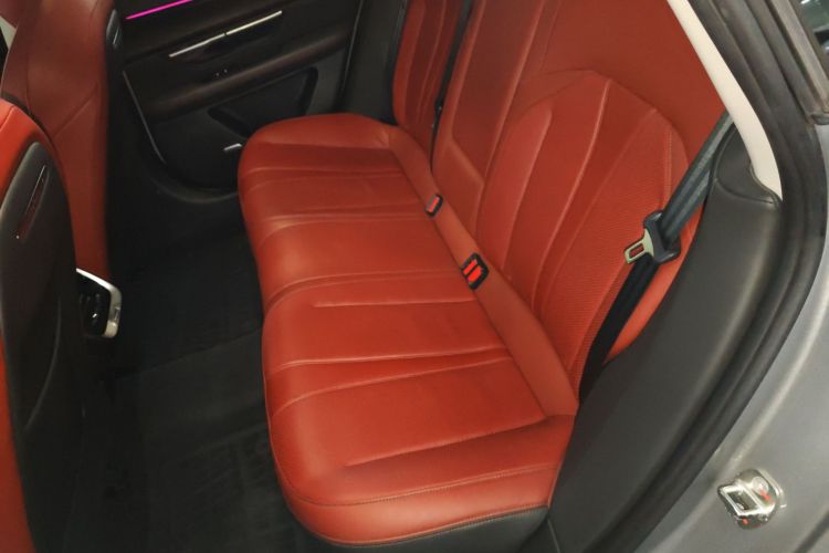 小鹏P7 2022款 670E+中控内饰7004