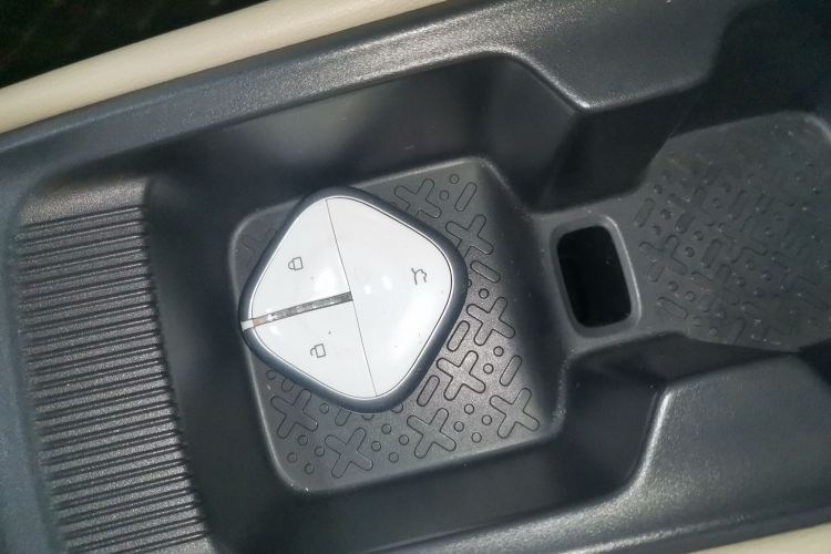 五菱汽车 五菱缤果PLUS 2024款 510km 旗舰版 四座版中控内饰11