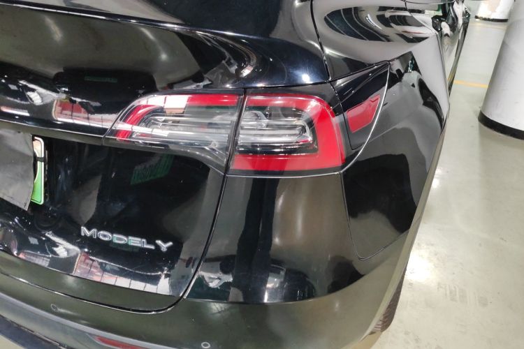 特斯拉 Model Y 2021款 标准续航后驱版车身外观6006