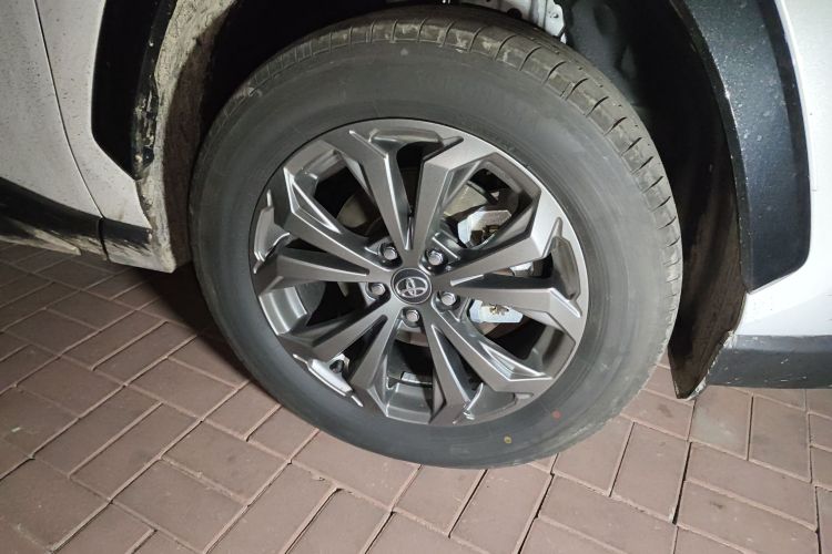 丰田 RAV4荣放 2024款 2.0L CVT两驱风尚Plus版车身外观10