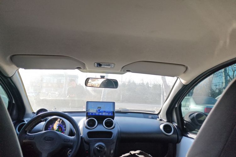 比亚迪F0 2015款 1.0L AMT 铉酷型中控内饰22