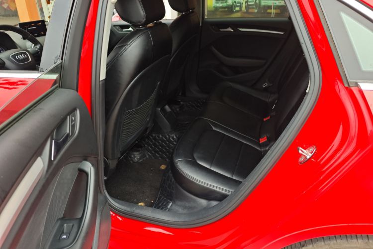 奥迪A3 2014款 Limousine 35 TFSI 自动进取型中控内饰21