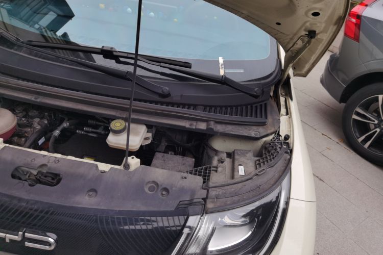 比亚迪 海豚 2023款 420km 自由版局部细节9007