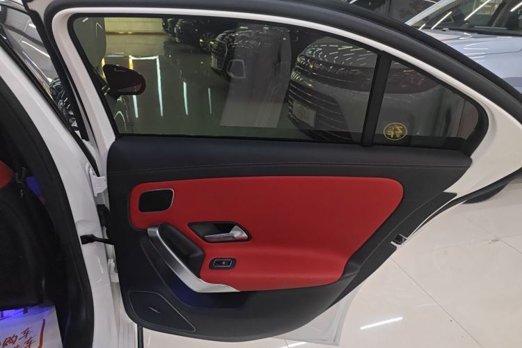 奔驰A级AMG 2020款 AMG A 35 L 4MATIC中控内饰7006