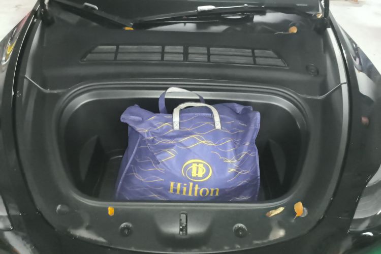 特斯拉 Model Y 2021款 标准续航后驱版局部细节24