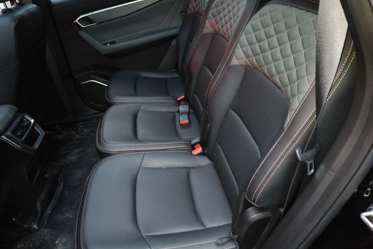 吉利汽车 豪越L 2023款 2.0T DCT尊贵型中控内饰21