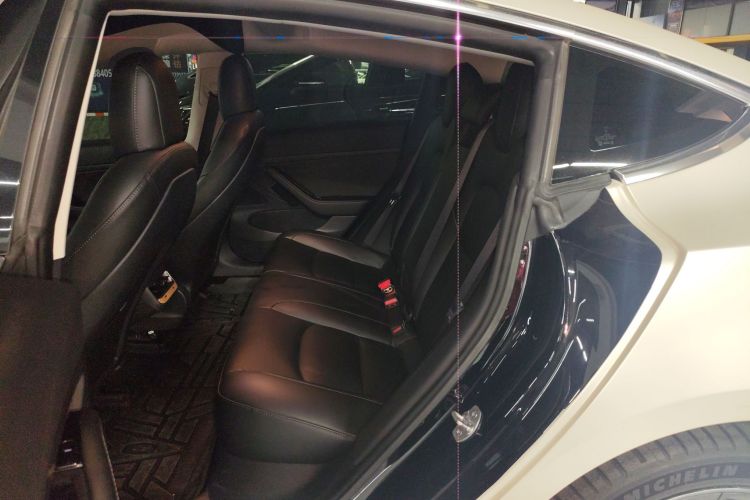 特斯拉 Model 3 2020款 长续航后轮驱动版中控内饰21