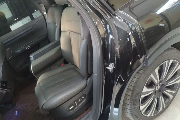 蔚来ES8 2023款 75kWh中控内饰21